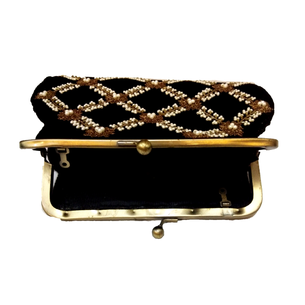 natural and artistic